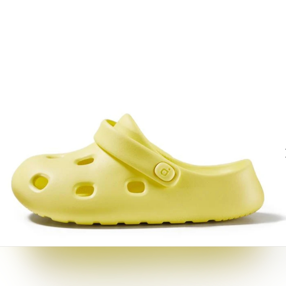 NWT Posee Little Bean Slipppers Men's Size 42-43